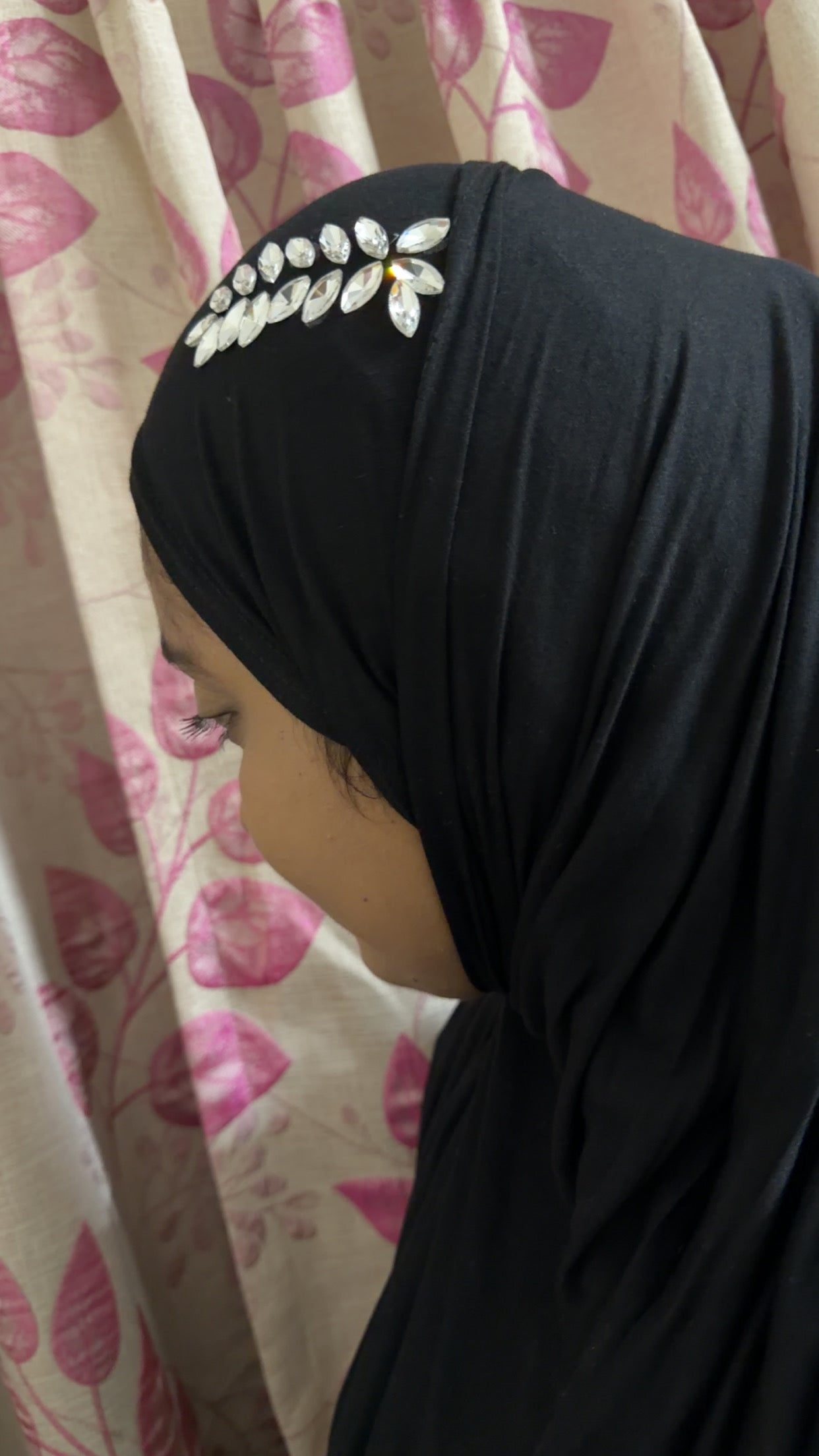 Premium Jersey Rhinestone Hijab – Classic Black