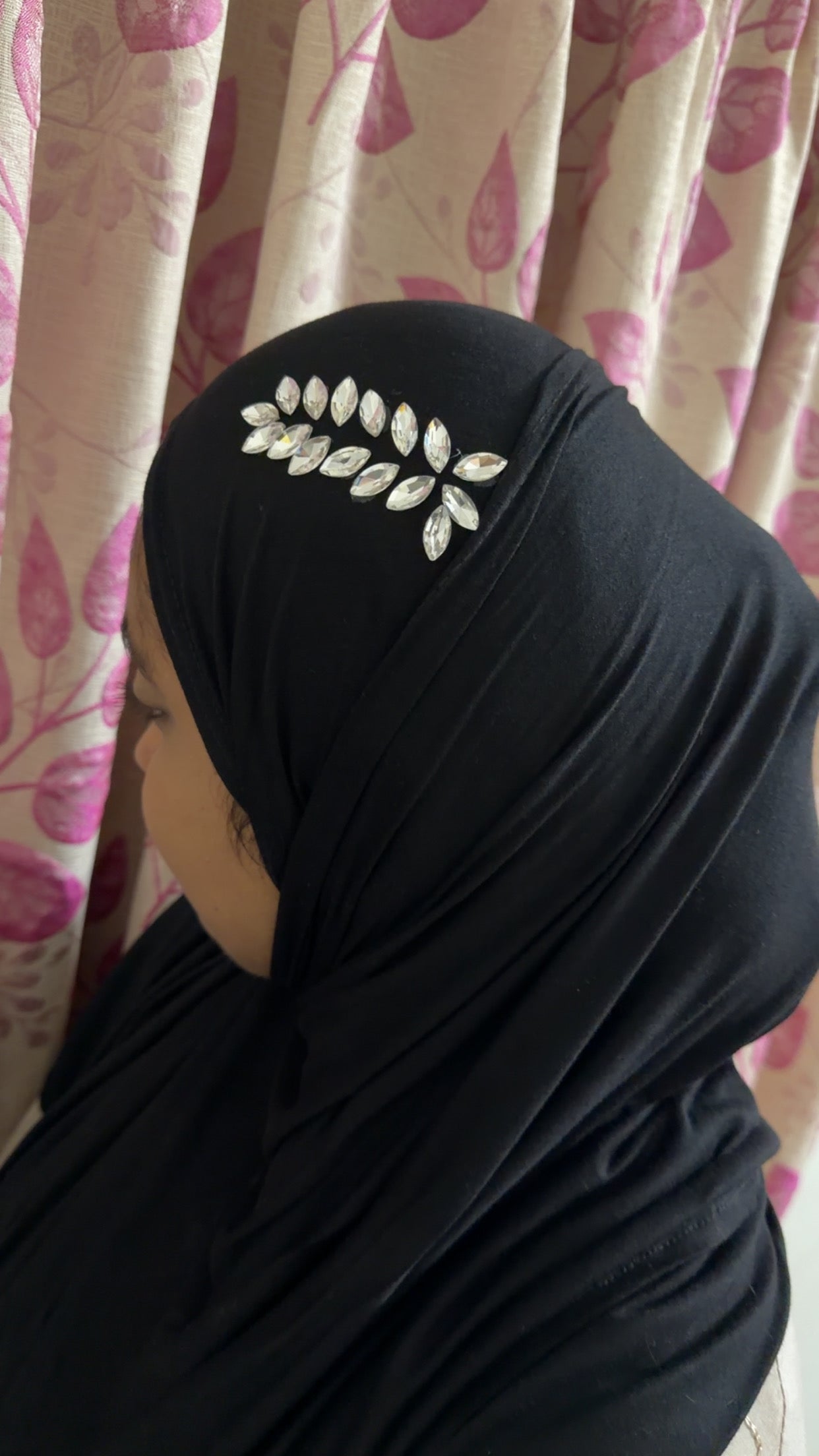 Premium Jersey Rhinestone Hijab – Classic Black
